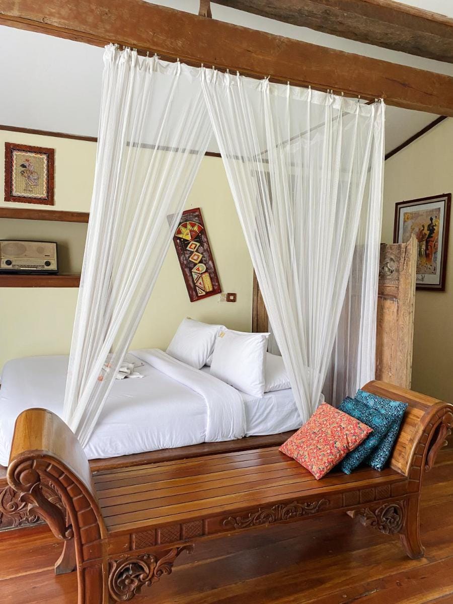 Sapulidi Cafe, Gallery & Resort Campground/ 
RV Resort in Parongpong