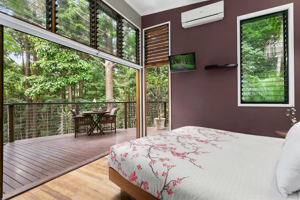 Azabu Retreat Bed and Breakfast in Byron Bay