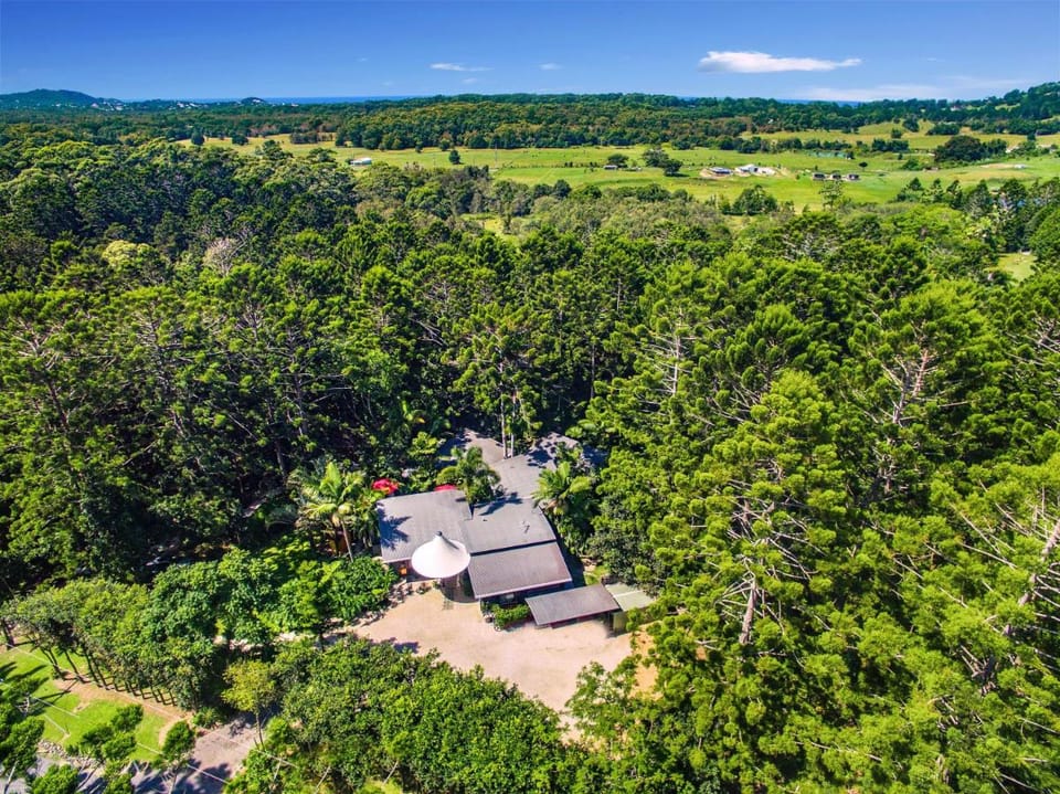 Azabu Retreat Bed and Breakfast in Byron Bay