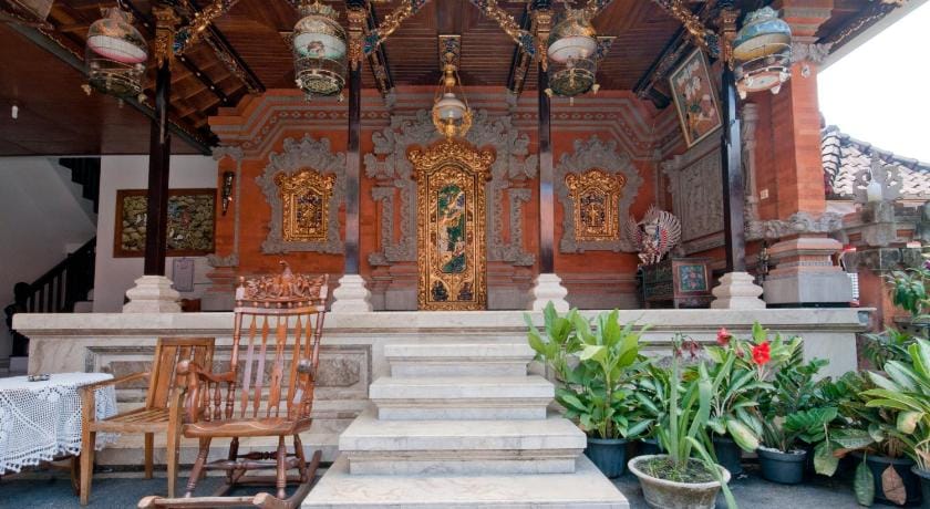 Matra Bali Guest House Bed and Breakfast in North Kuta