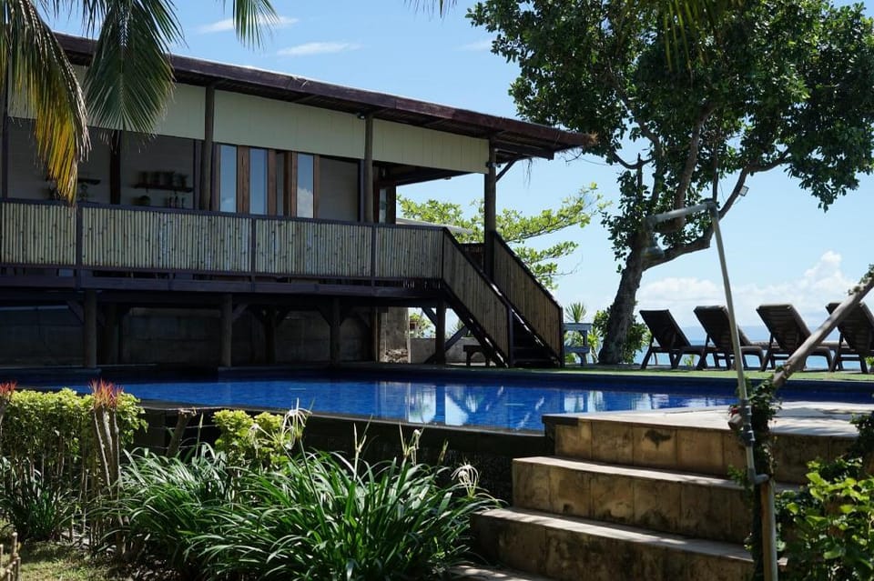 Sunsethouse-Lombok Hotel in Batu Layar