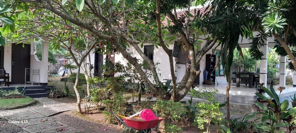Indah Homestay and Cooking classes Bed and Breakfast in Batu Layar