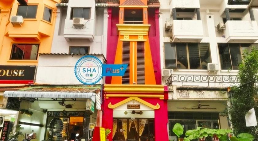 Le Tanjong House Bed and Breakfast in Patong