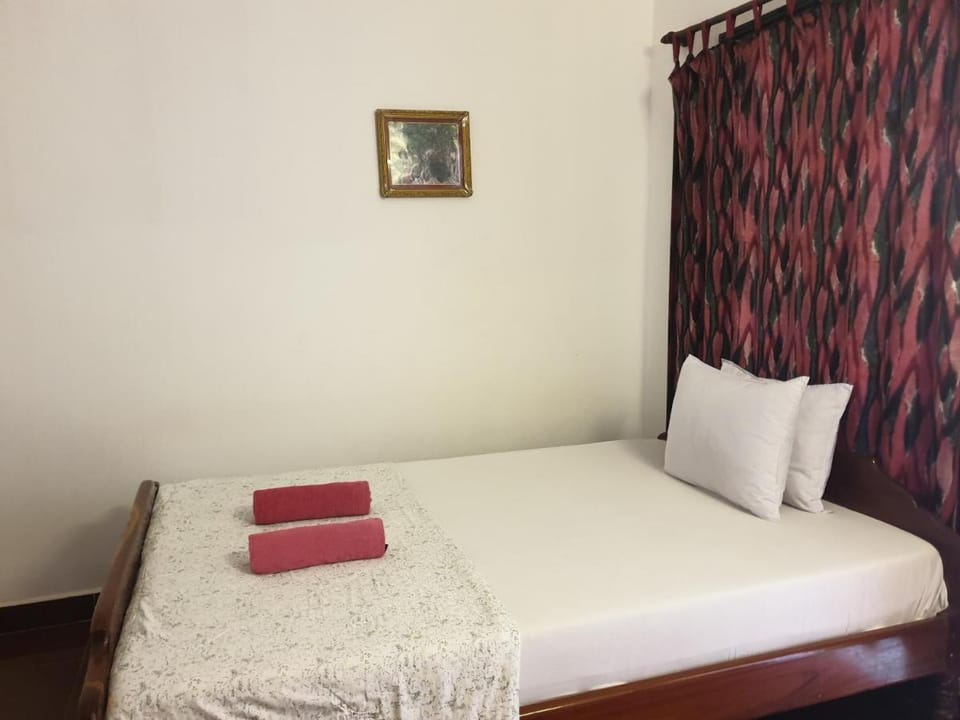 Smiley's Guesthouse Bed and Breakfast in Krong Siem Reap