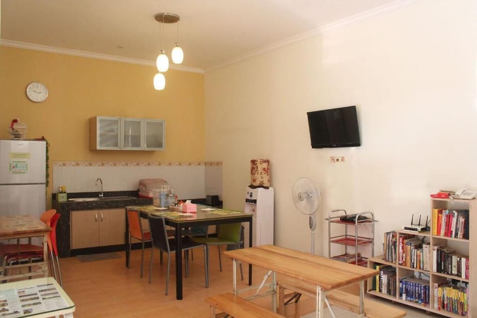 IKIRU to live Hotel Bed and Breakfast in Surabaya