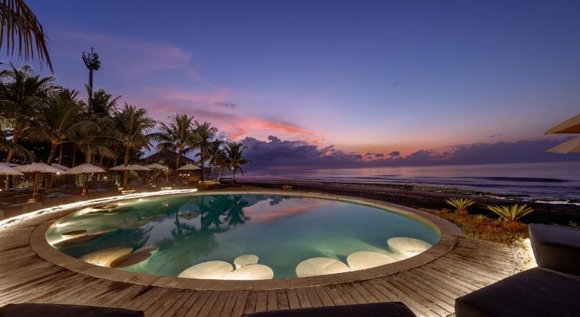 Hotel Komune and Beach Club Bali Resort in Blahbatuh