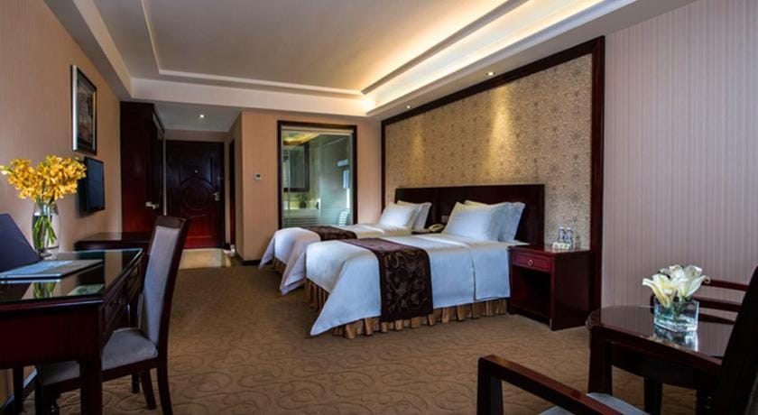 Vienna Hotel Shenzhen Fenghuang Road Hotel in Hong Kong