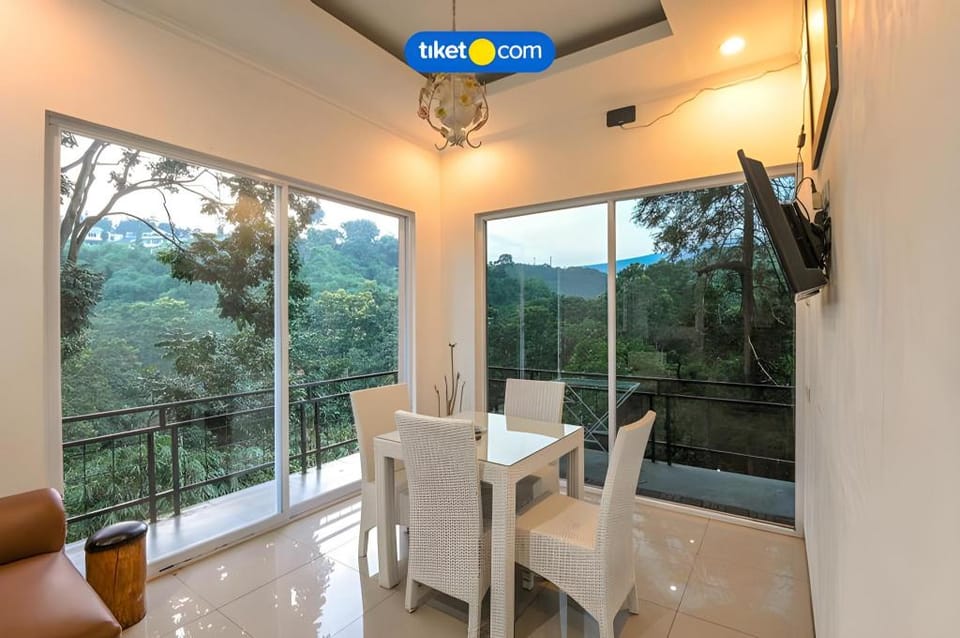 Bantal Guling Villa Lembang Campground/ 
RV Resort in Lembang