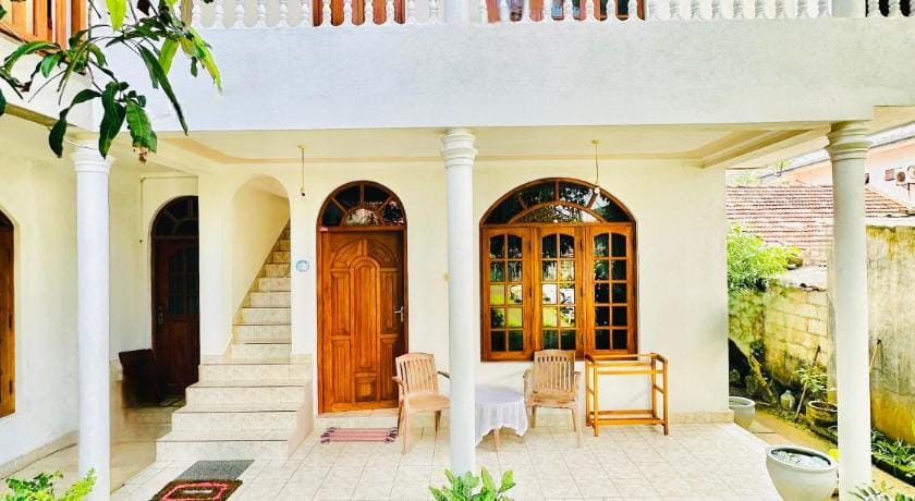 Welcome Family Guest House Bed and Breakfast in Western Province