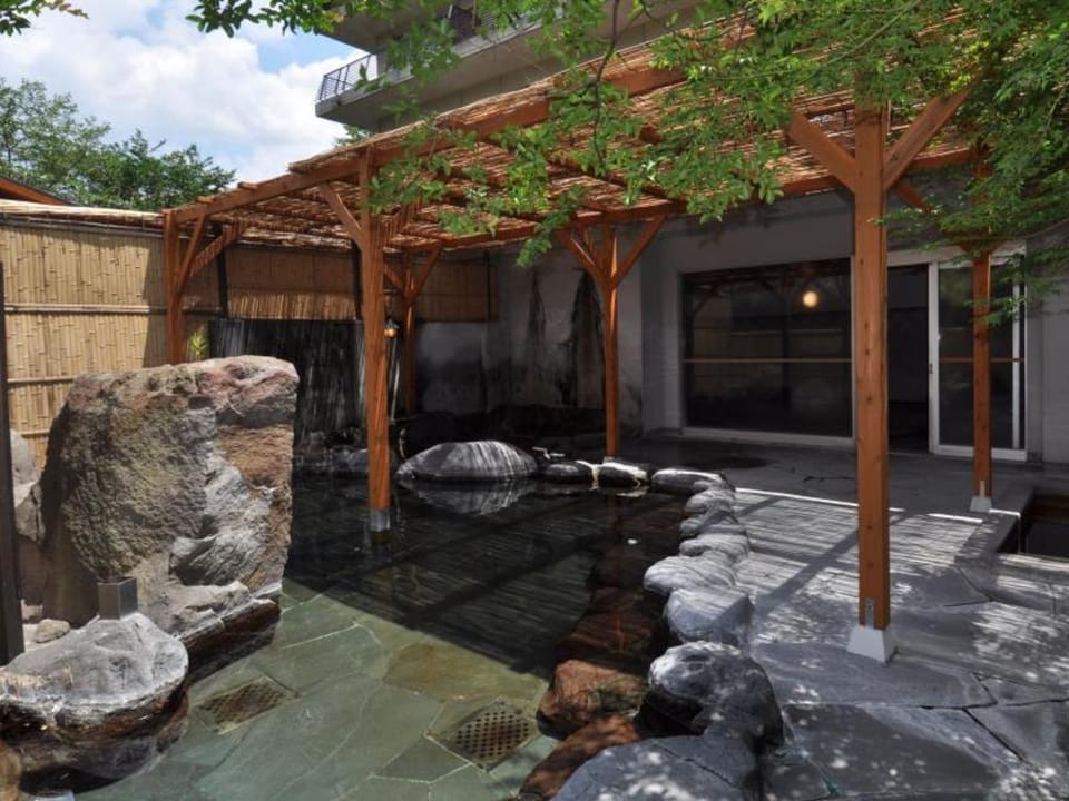 Yufuin Kotobuki Hananosho Ryokan in Japan