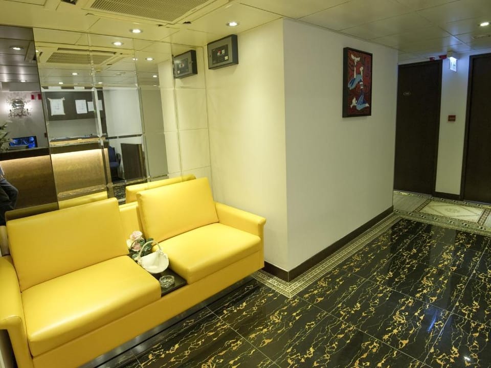 California Hotel Bed and Breakfast in Hong Kong