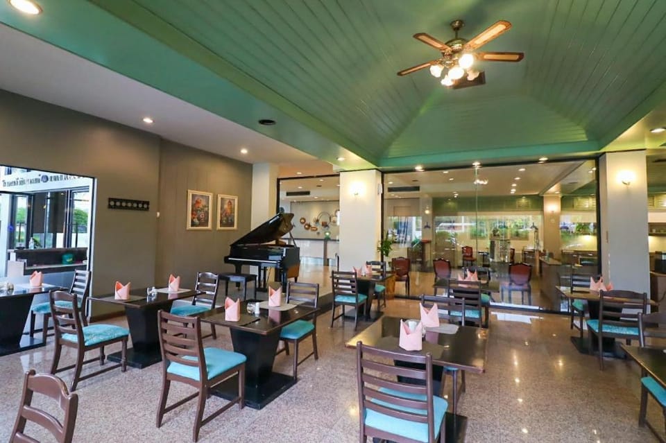 Hua Hin Grand Hotel & Plaza Hotel in Hua Hin District