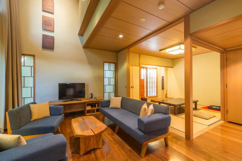 Kakujoro Ryokan in Aichi Prefecture