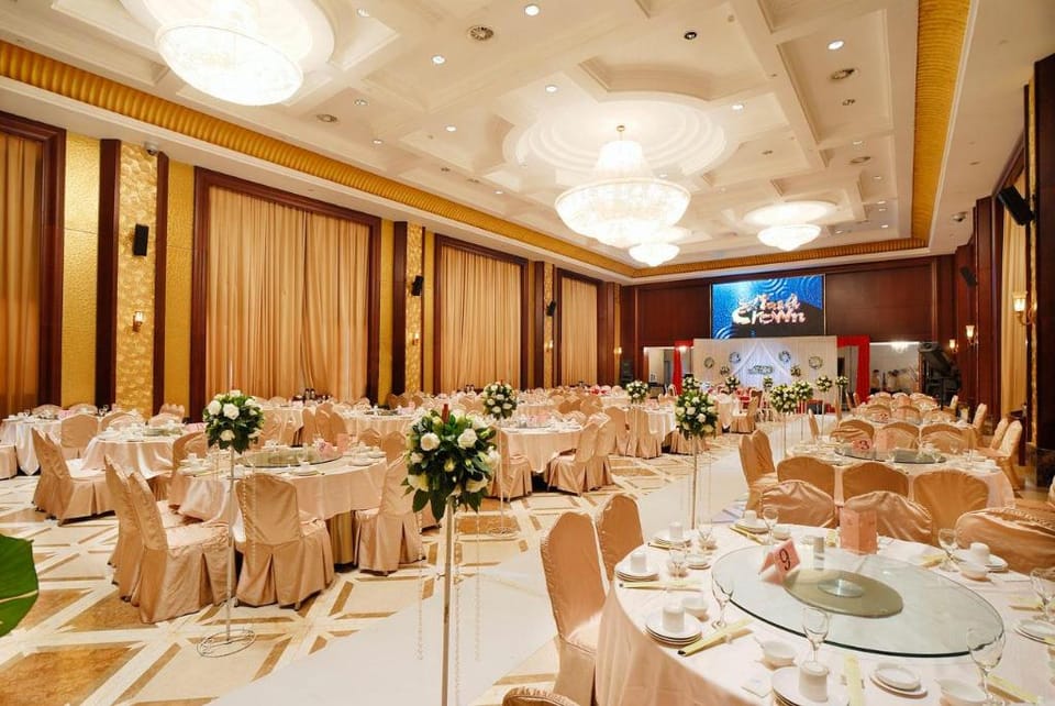 Kunshan Yizui Crown Hotel Hotel in Shanghai
