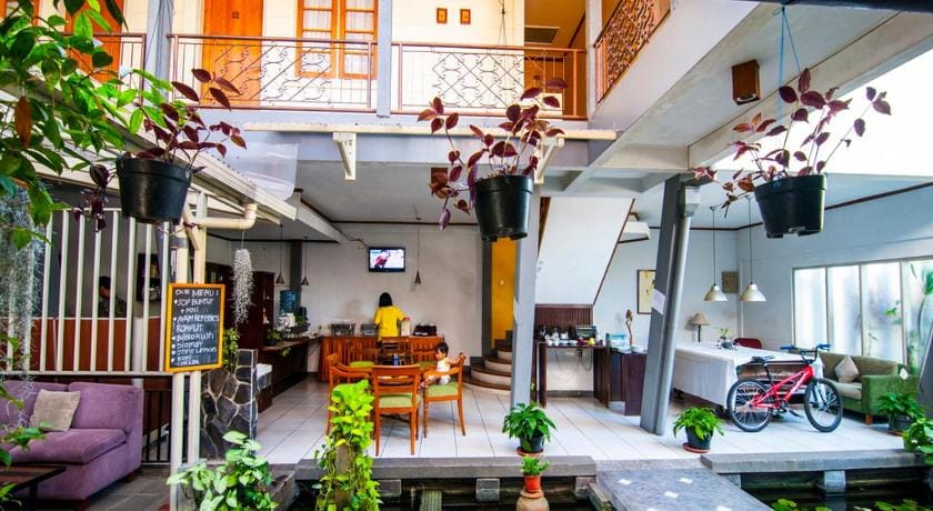 Rumah Asri Bed & Breakfast Hotel in Parongpong