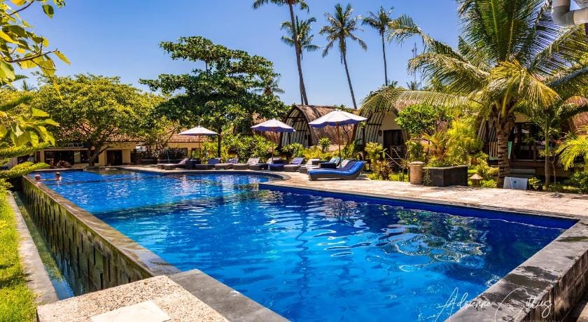 Oceans 5 Resort Hotel in Pemenang