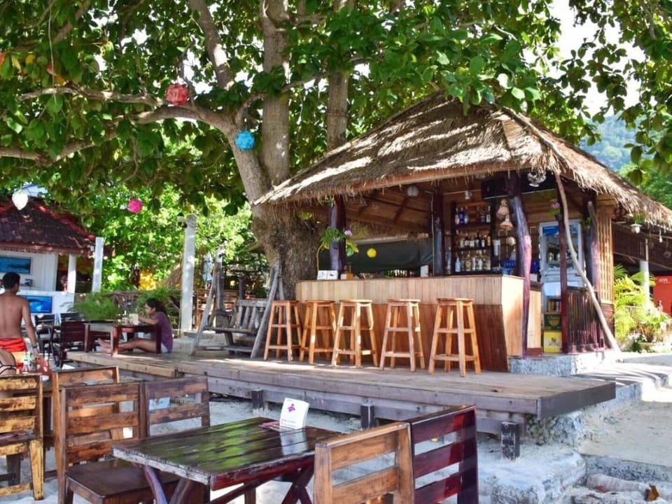 Pen's Bungalow Hotel in Ban Tai