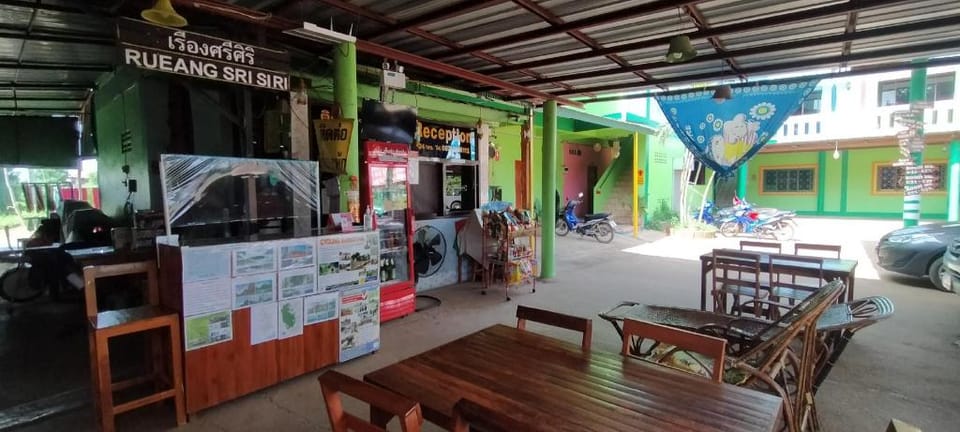 Rueang Sri Siri Guesthouse Bed and Breakfast in Thailand