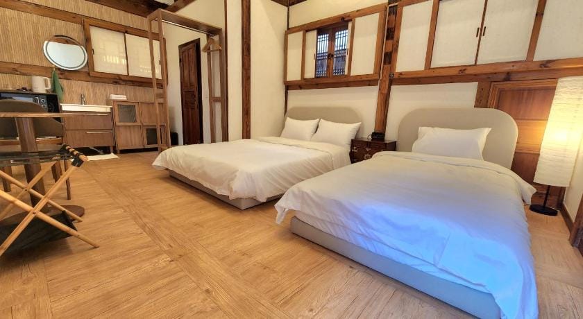 Haemil Hanok Guesthouse Hotel in Seoul