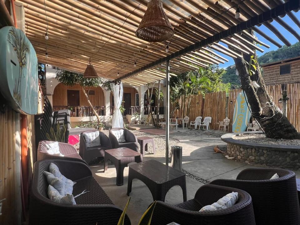 Mendelluke Suites Hotel in Puerto Galera