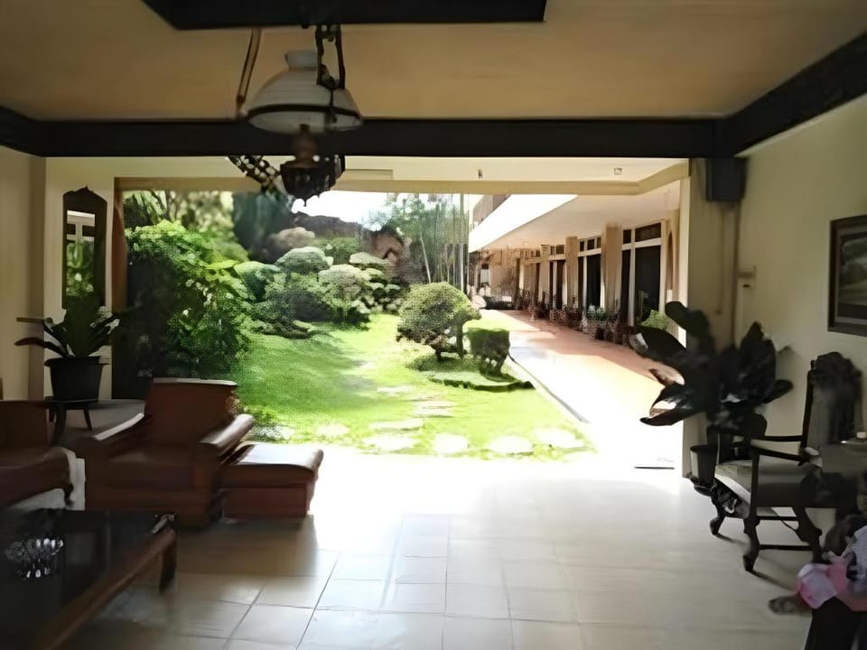 Hotel Safari Hotel in East Java