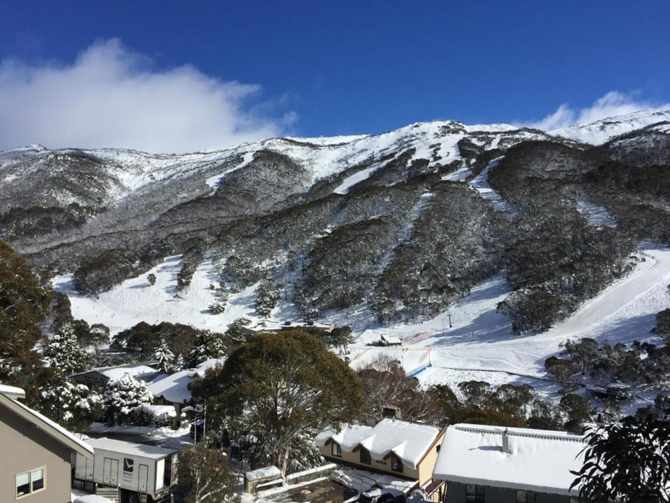 Winterhaus Lodge Thredbo Village Bed and Breakfast in Thredbo