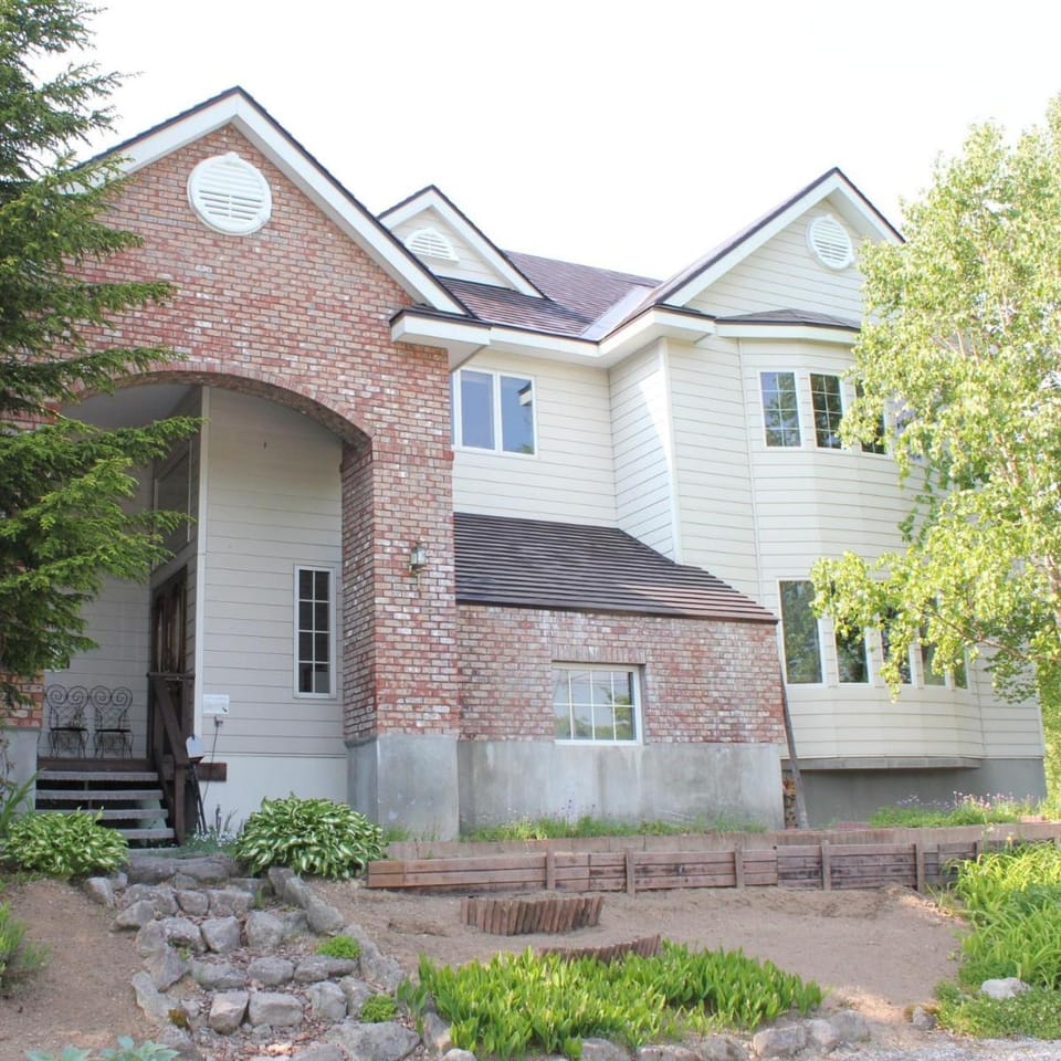 Rusutsu Pension Clydesdale Bed and Breakfast in Hokkaido Prefecture