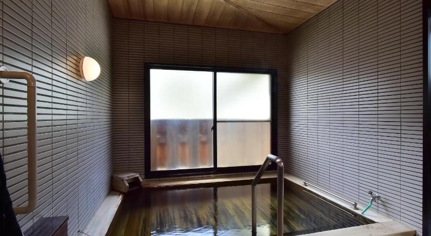 Ryokan Hakura Ryokan in Shimotakai District