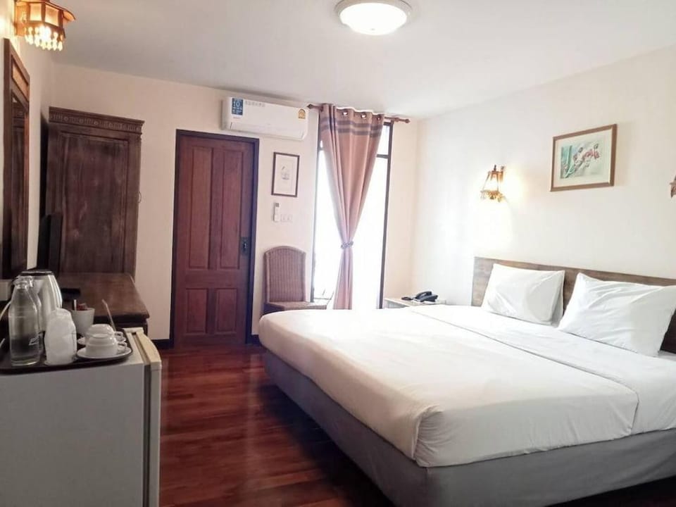 Sri Pat Guest House Hotel in Chiang Mai