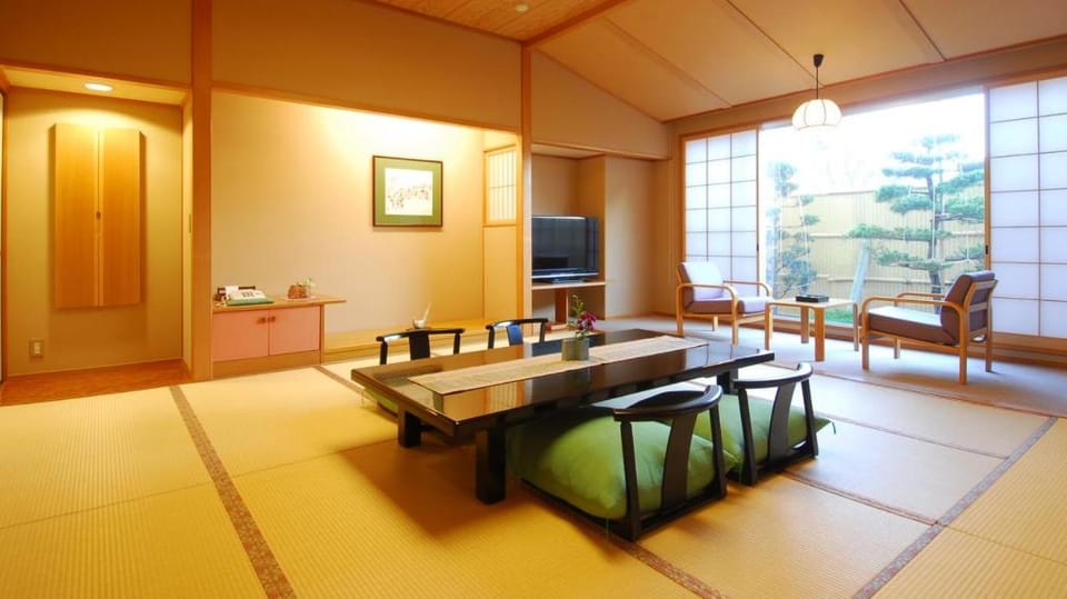 Hanabishi Hotel Ryokan in Hokkaido Prefecture