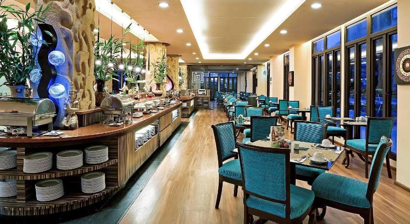 Novotel Phuket Vintage Park Resort Hotel in Patong