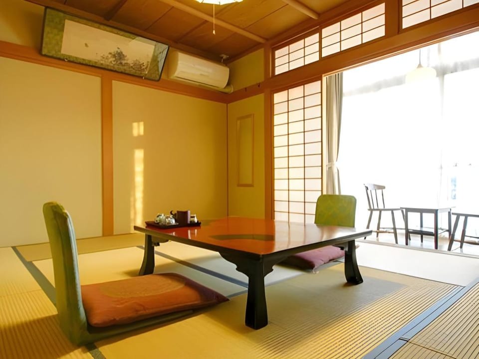 Yudanaka Onsen Shimaya Ryokan in Shimotakai District