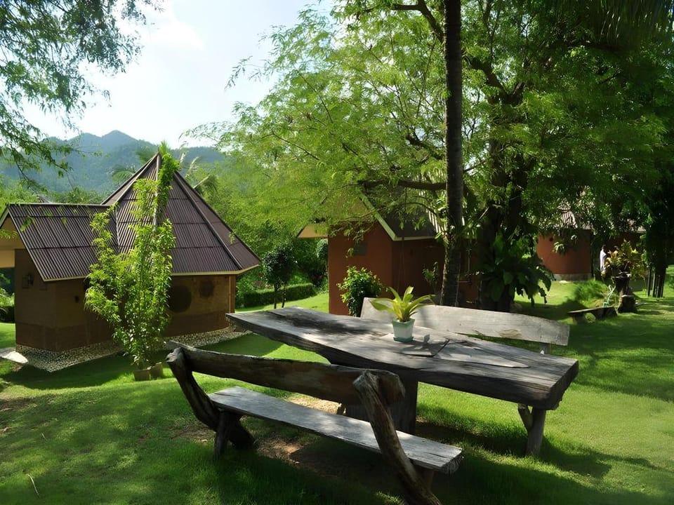 Baandin Huaipung Resort Hotel in Hua Hin District