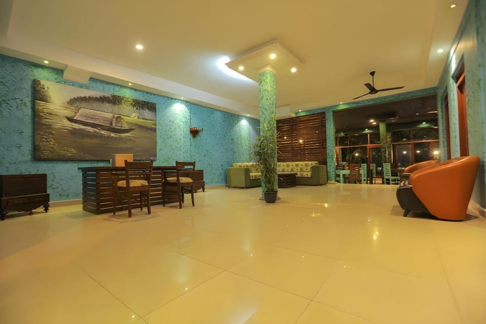 Summer Side Residence Hotel in Negombo
