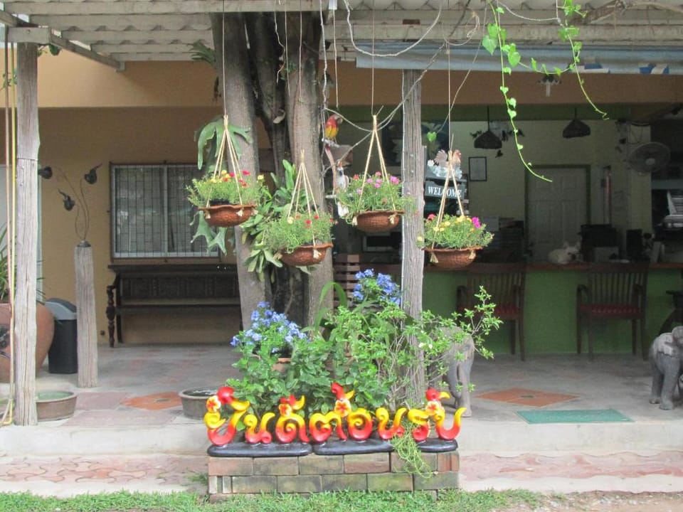 Sophon.19 Apartment Apartment in Pattaya City