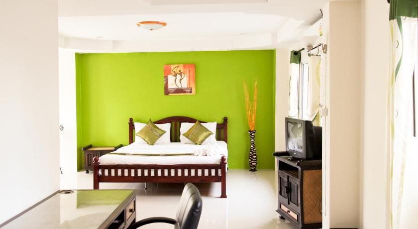 Spa Guest House Bed and Breakfast in Pattaya City