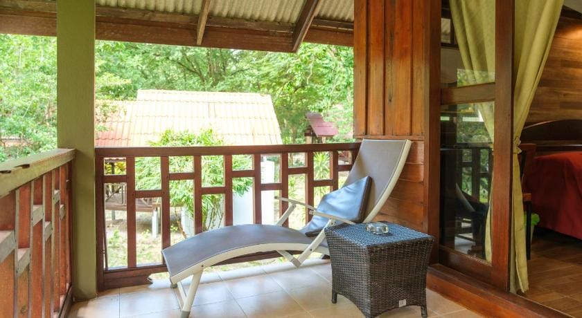 Joy Bungalow Bed and Breakfast in Krabi Changwat