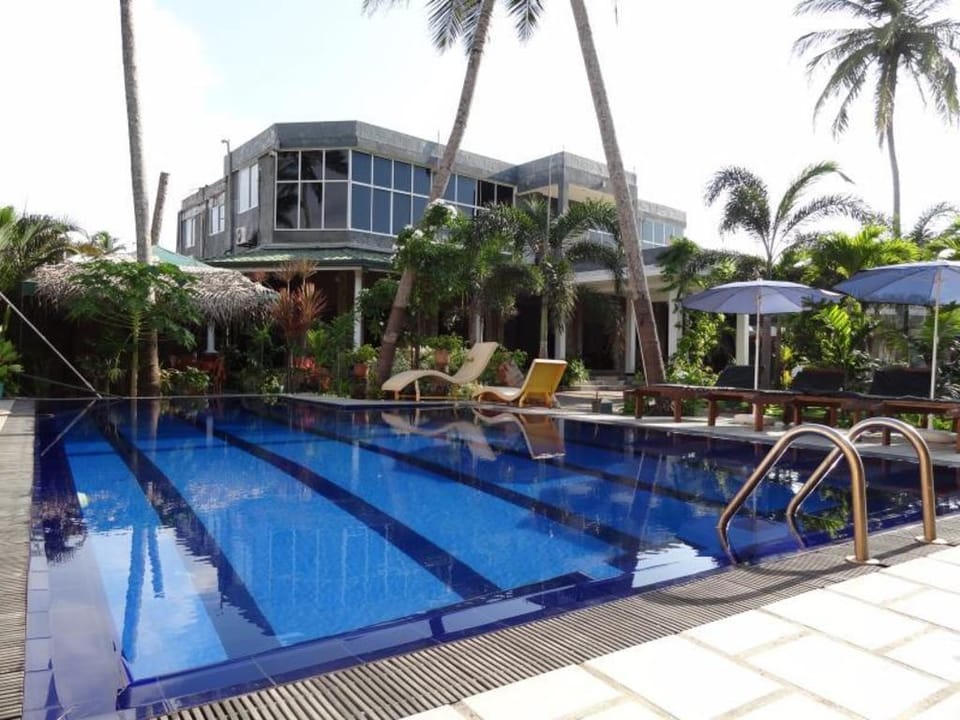 Maple Leaf Hotel Hotel in Negombo