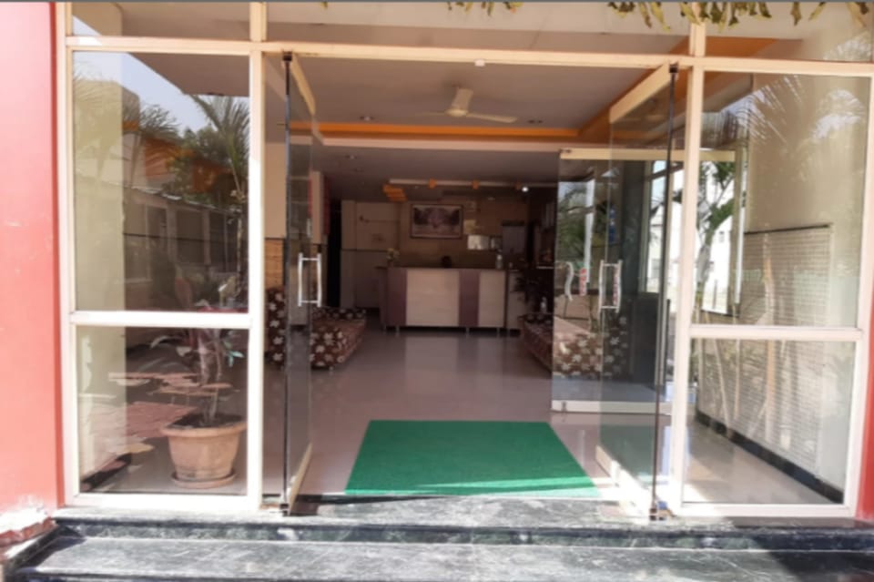 Hotel Sai Aditya Hotel in Maharashtra