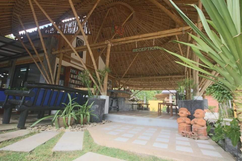 COCO  LANTA  RESORT Resort in Sala Dan