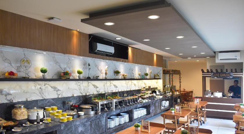 Hotel 88 Embong Kenongo by WH Hotel in Surabaya