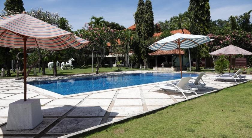Bali Bungalo Hotel in Kuta