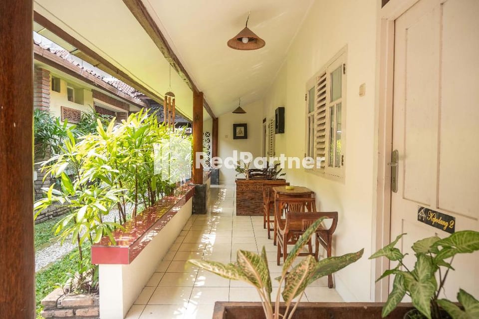 Monginsidi Guest House Syariah Malioboro Yogyakarta Mitra RedDoorz Bed and Breakfast in Yogyakarta