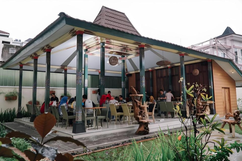 Summer Season Hotel Hotel in Yogyakarta