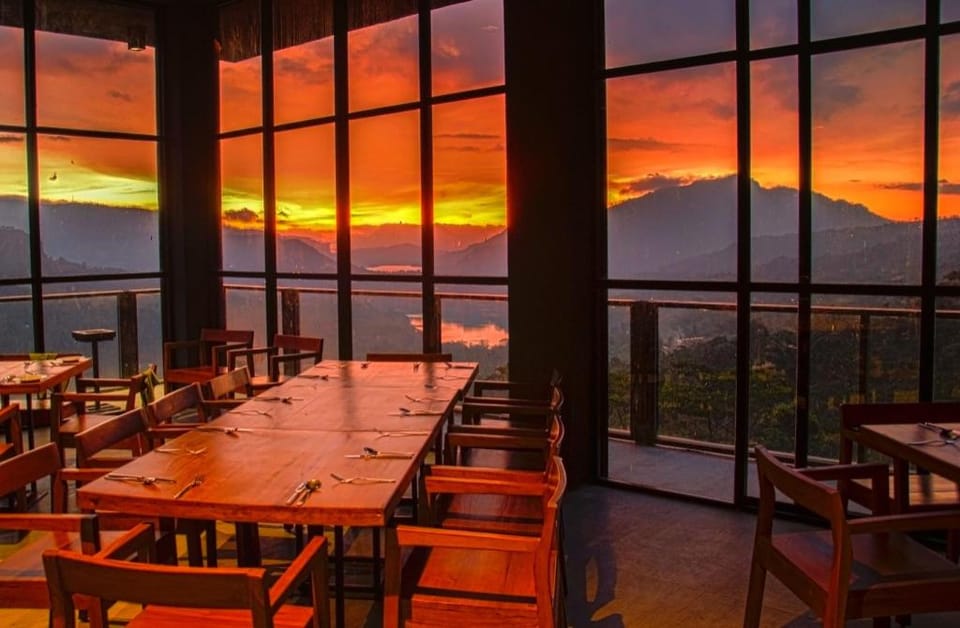 Oak Ray Hotel - Tea Bush Ramboda Hotel in Central Province
