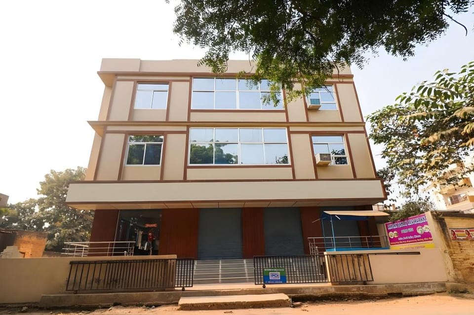 Raj Shanti Guest House Sarnath Hotel in Varanasi