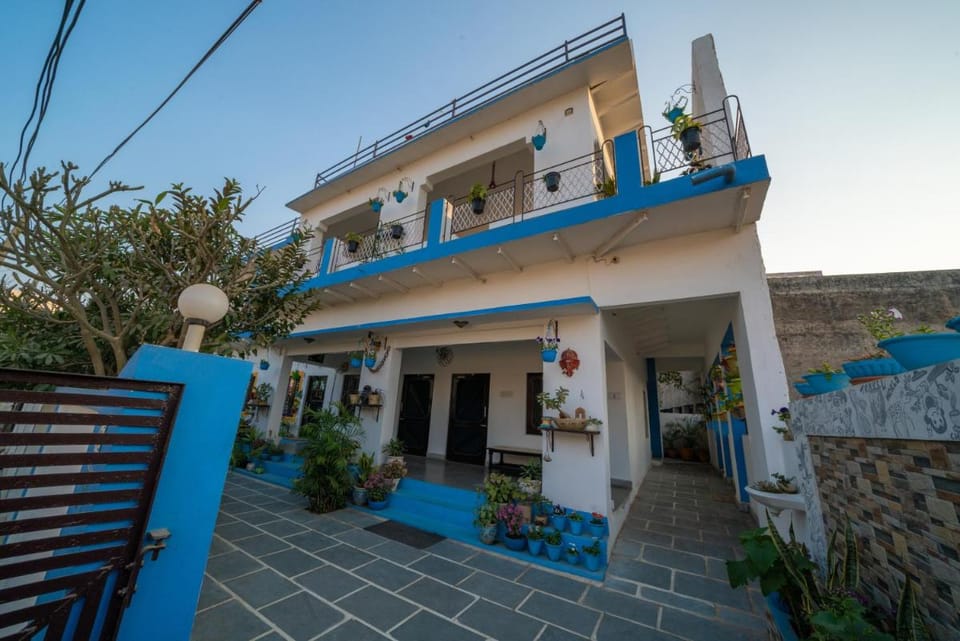 Iora Guest House Bed and Breakfast in Uttar Pradesh