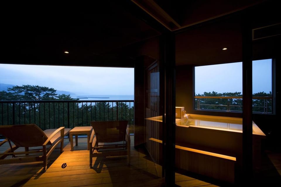 Yumekaiyu Awajishima - Sumoto Onsen Ryokan in Hyogo Prefecture