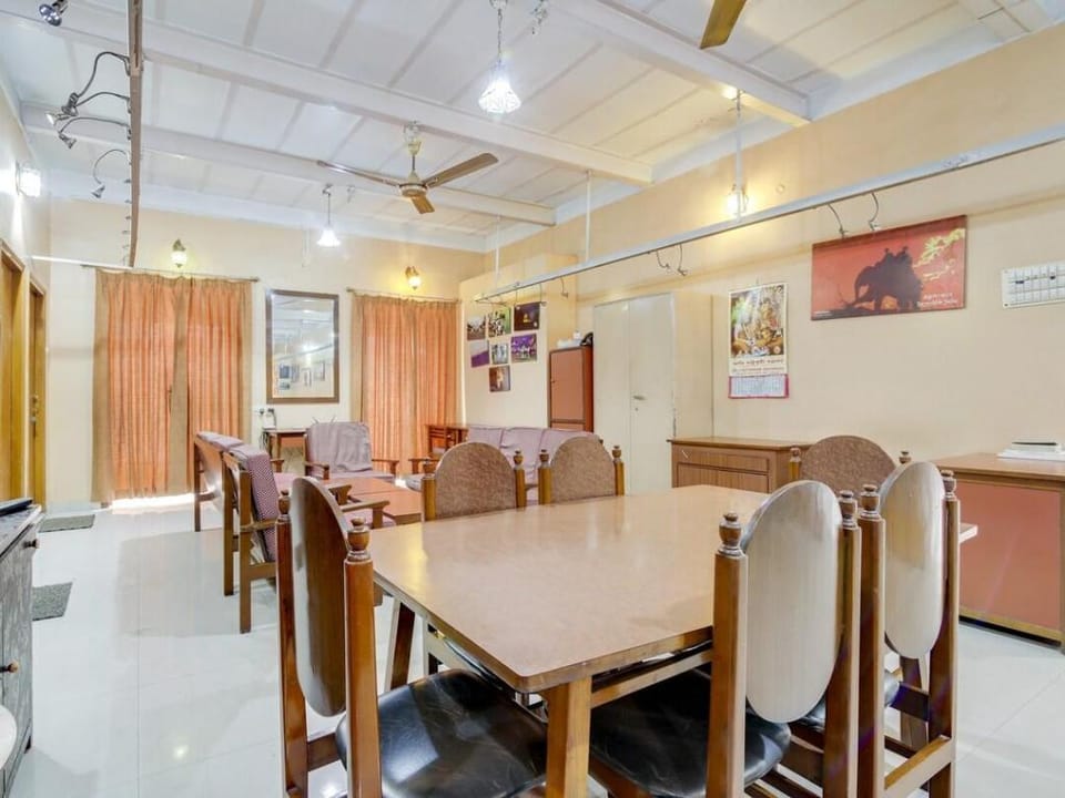 Sunflower GuestHouse Hotel in Kolkata