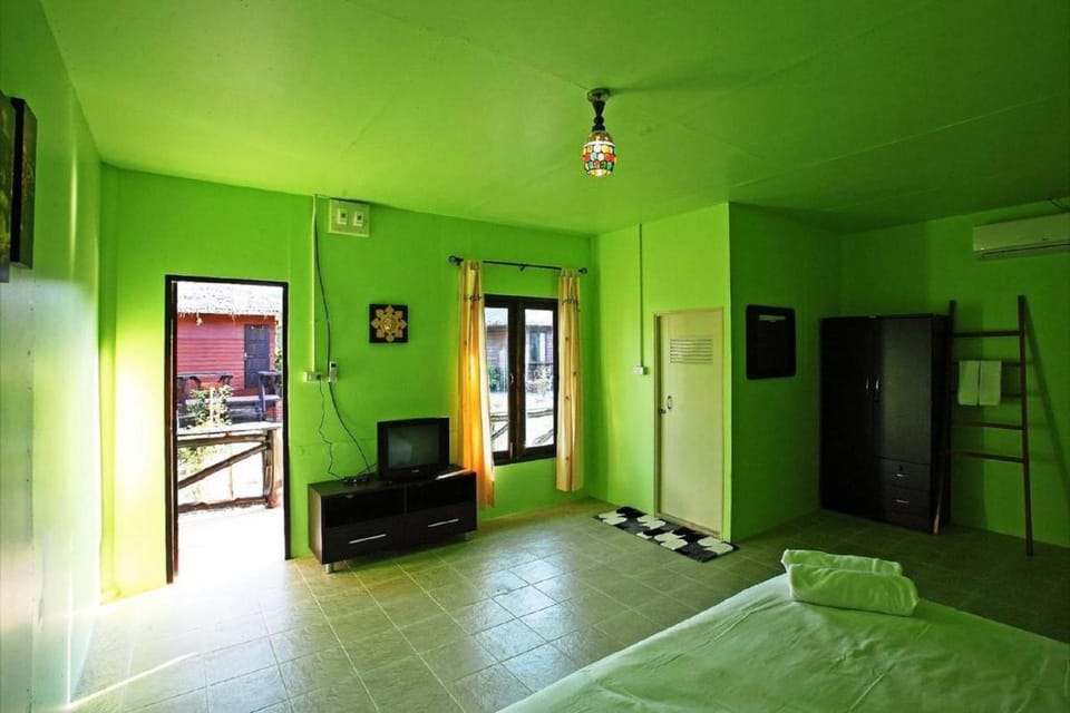 PP Red Tuna Hut Resort in Krabi Changwat